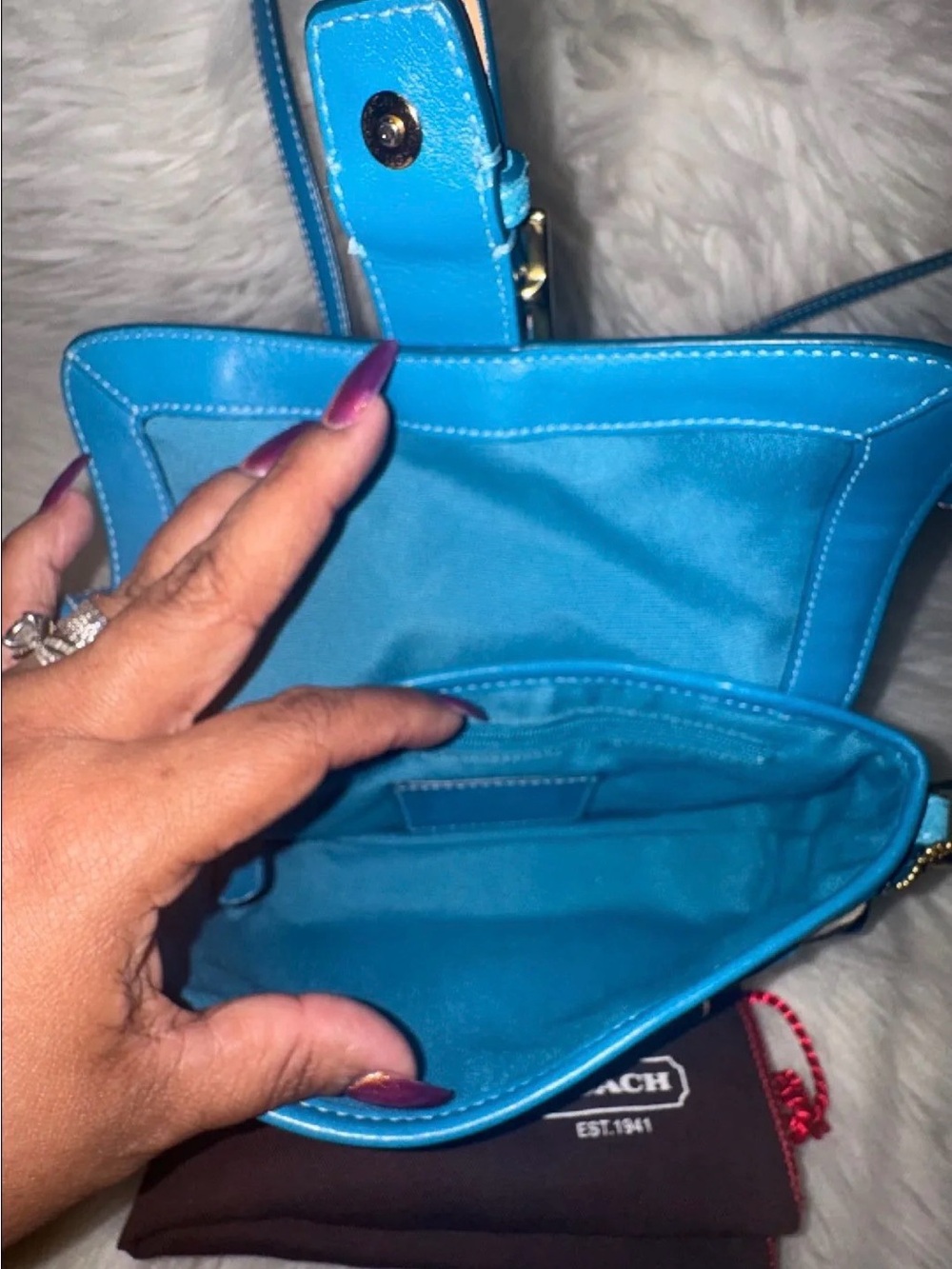 Vintage Y2K Coach SOHO Signature Canvas Crossbody - Picture 9 of 12
